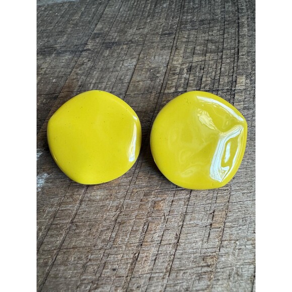 Vintage Yellow Enamel Modernist Statement Earrings, Sculptural 80s/90s Style - Picture 3 of 7